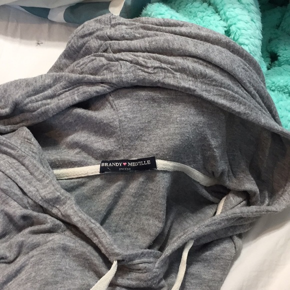 Brandy Melville long sleeve - Picture 2 of 2